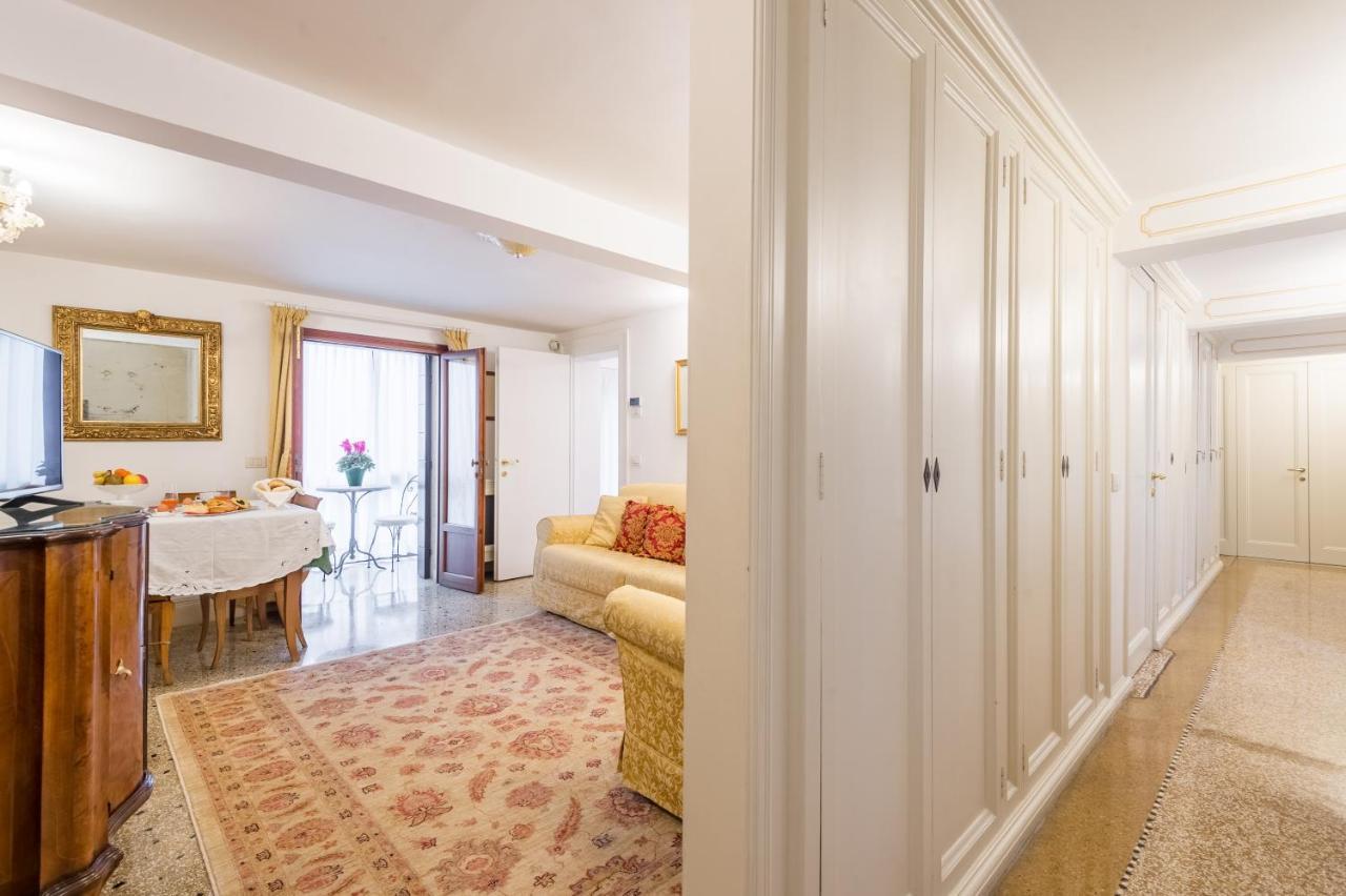 Ca' Dei Cuori On The Grand Canal Venice Exterior photo