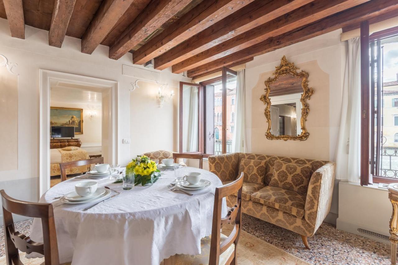Ca' Dei Cuori On The Grand Canal Venice Exterior photo