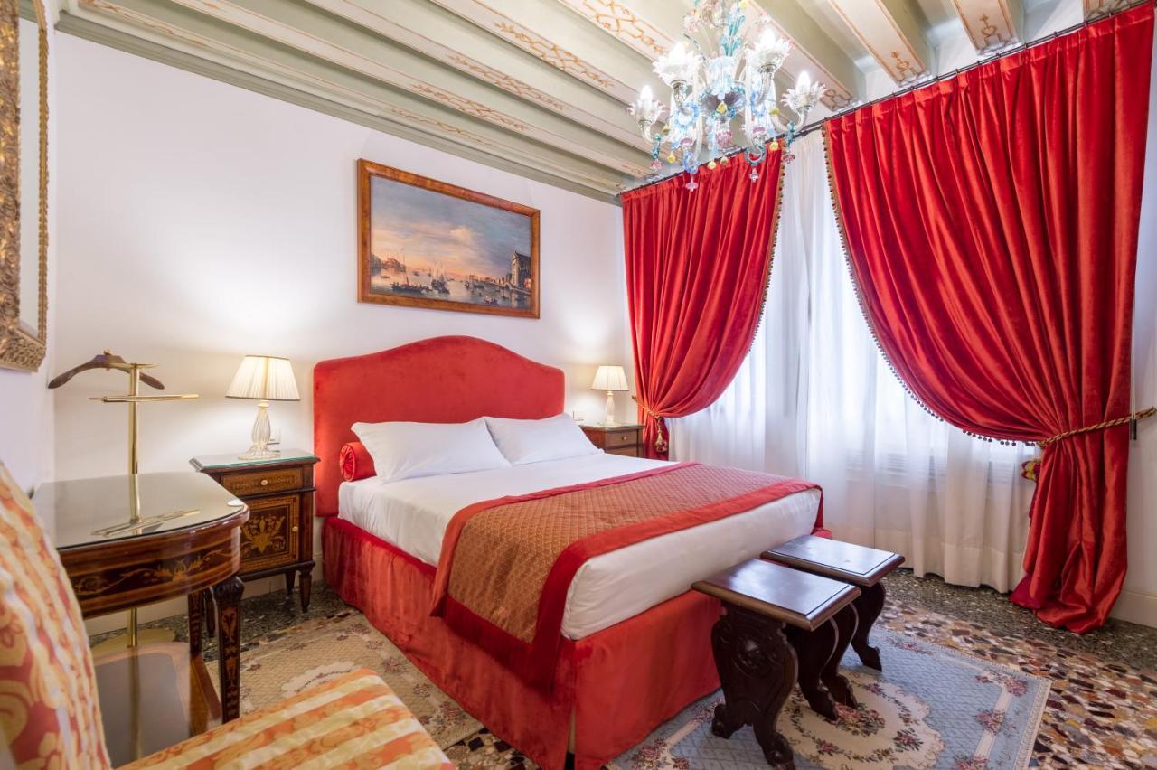 Ca' Dei Cuori On The Grand Canal Venice Exterior photo