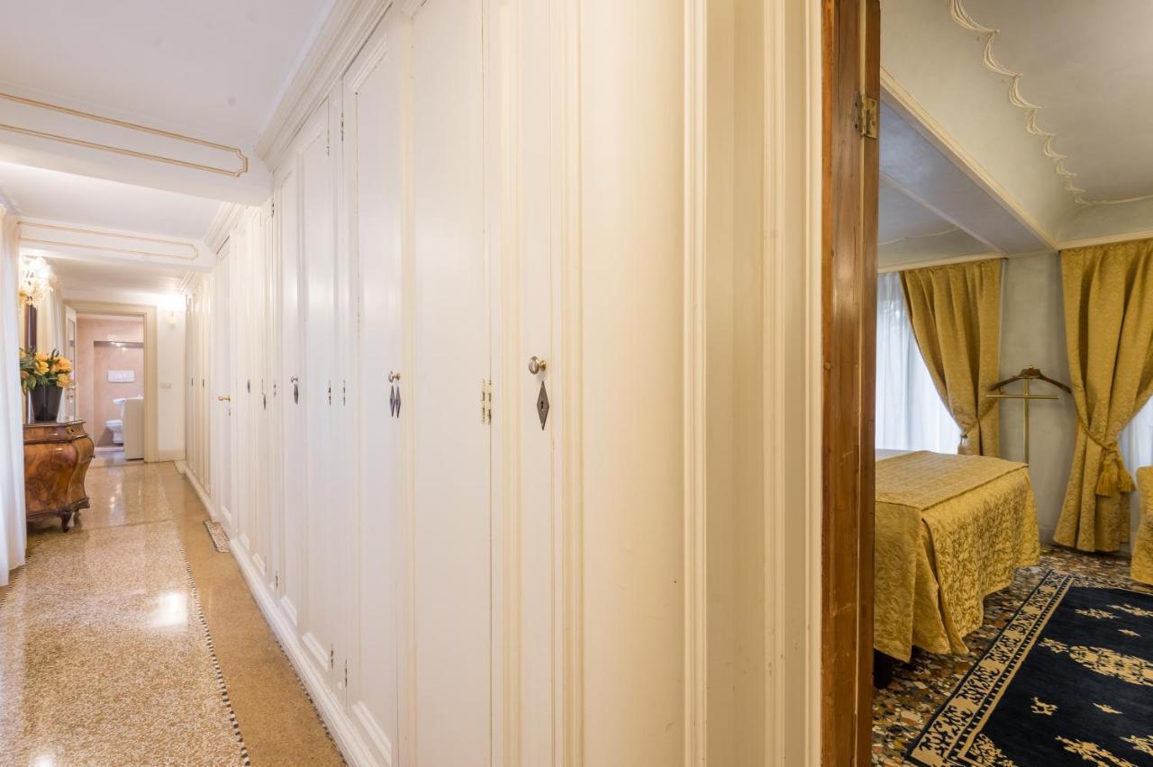 Ca' Dei Cuori On The Grand Canal Venice Exterior photo
