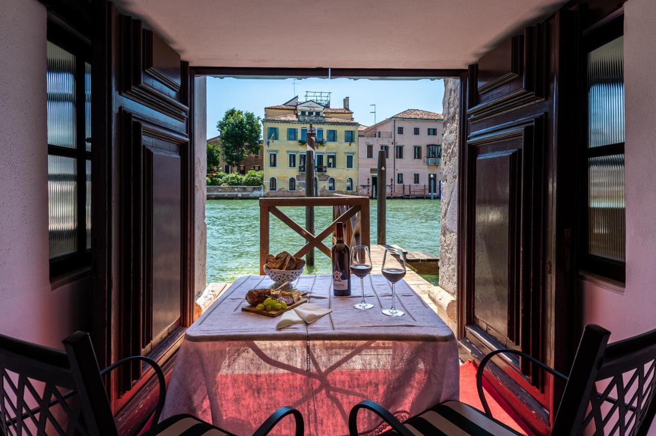 Ca' Dei Cuori On The Grand Canal Venice Exterior photo